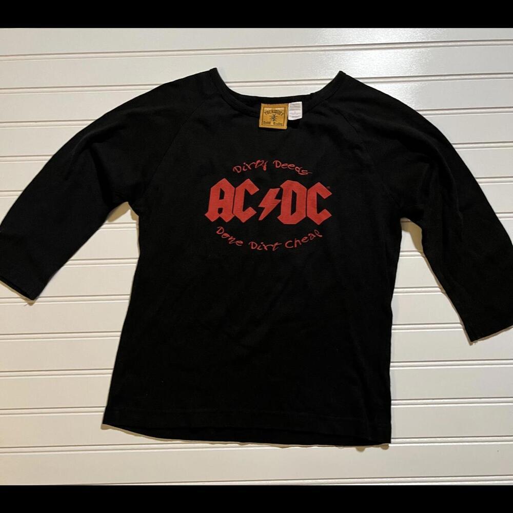 Women’s Vintage Anthill Trading Y2K AC/DC 3/4 Sleeve Tshirt